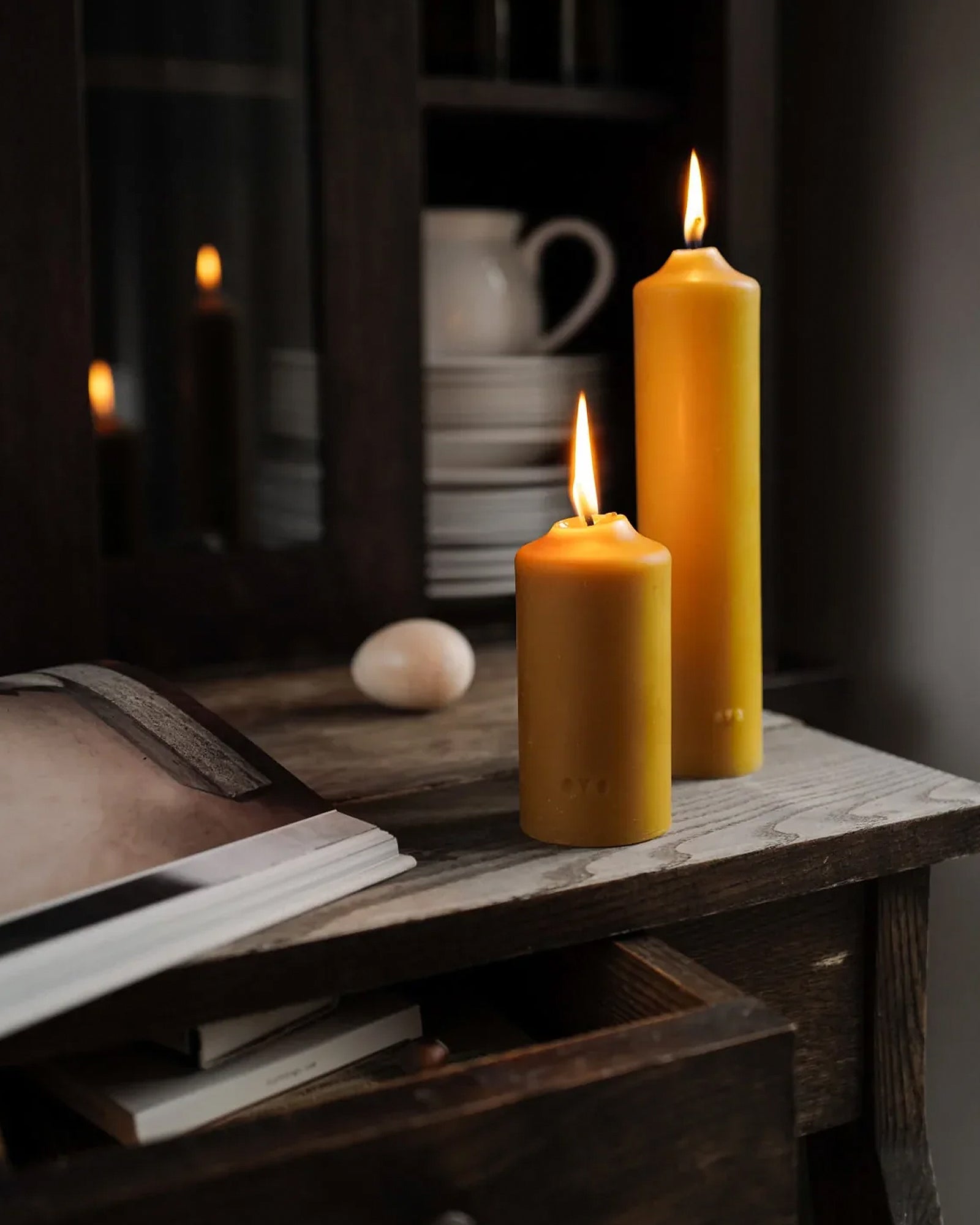 Small Beeswax Candle | kleine pilaar kaars van bijenwas