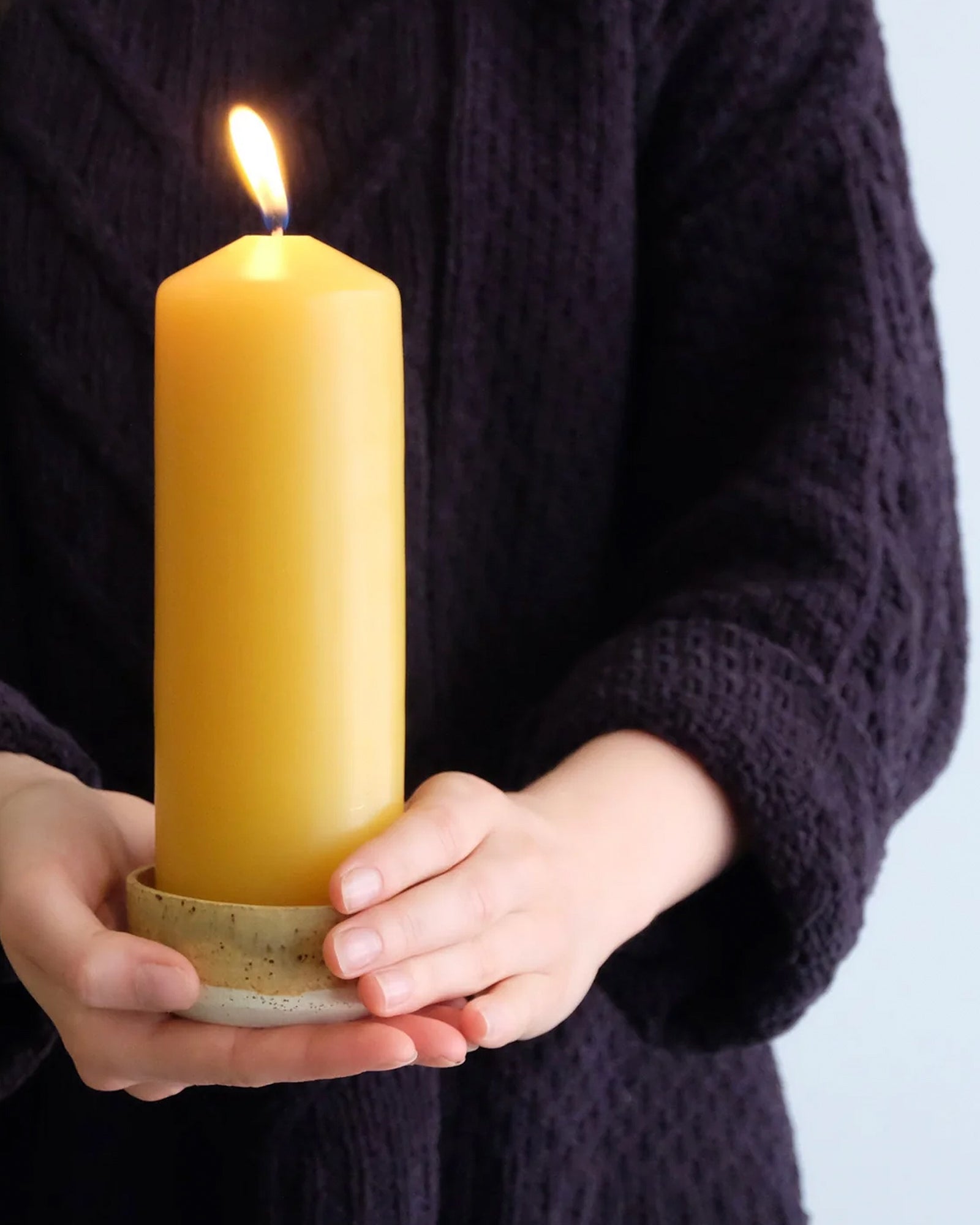 Big Beeswax Candle | grote pilaar kaars van bijenwas