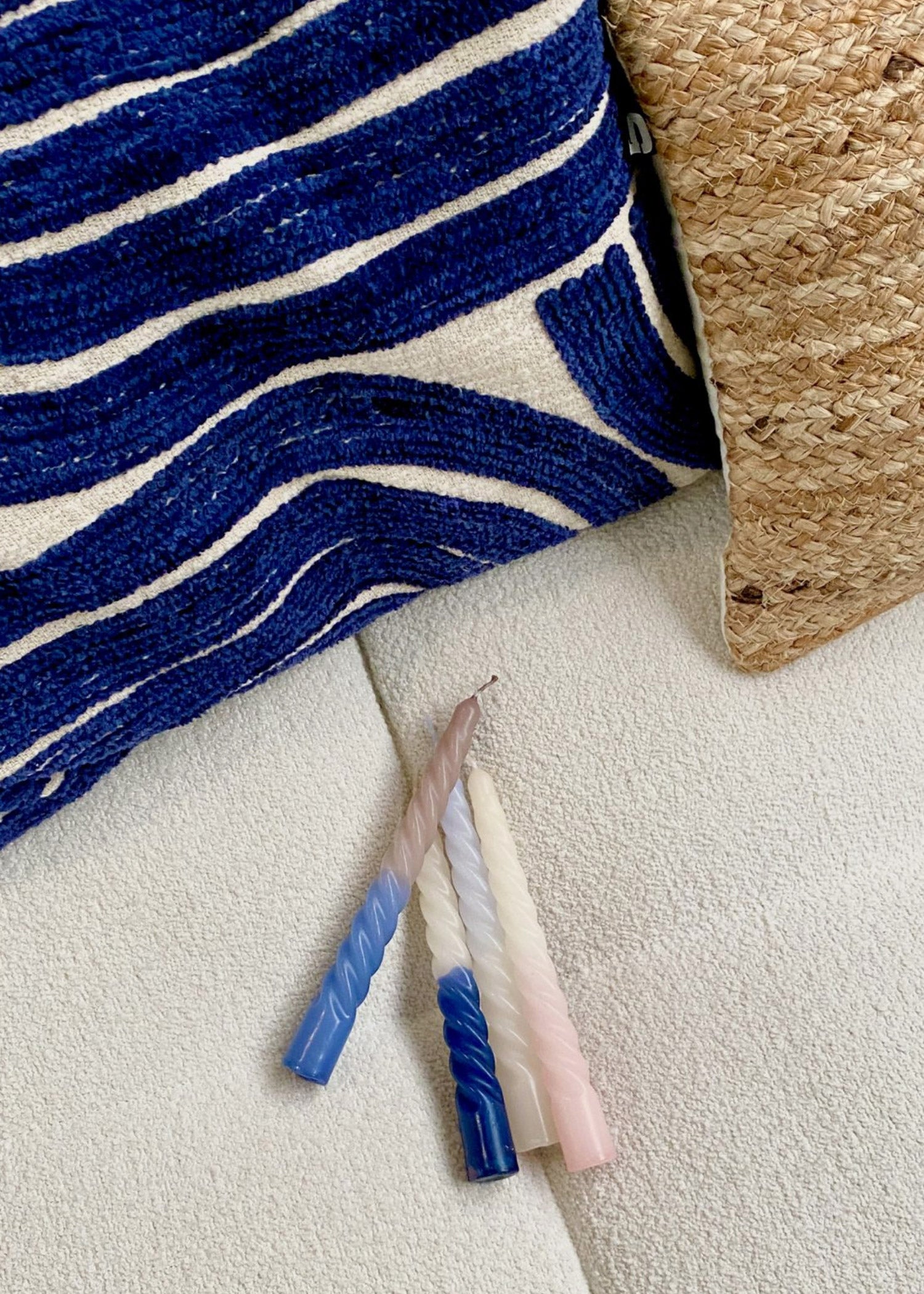 Gedraaide Palette Amsterdam dip dye twist dinerkaarsen set van Kaars Online.