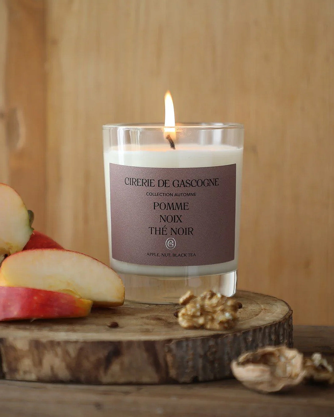 Natuurlijke Geurkaars Appel. Noot & Zwarte Thee